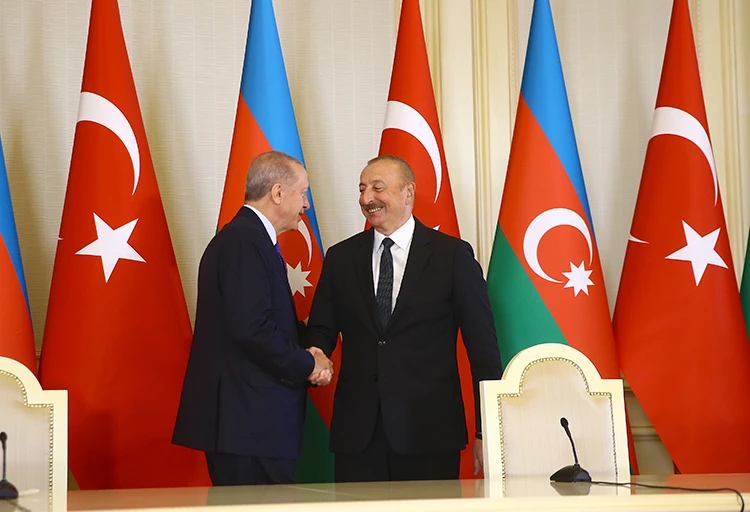 Azerbaycan ve Türkiye, Erdoğan ve Aliyev… Hep daha ileri!..