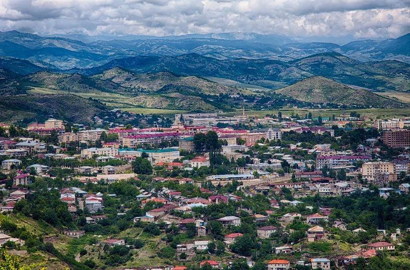 Azərbaycan Qarabağdakı erməniləri öz vətəndaşı kimi görür