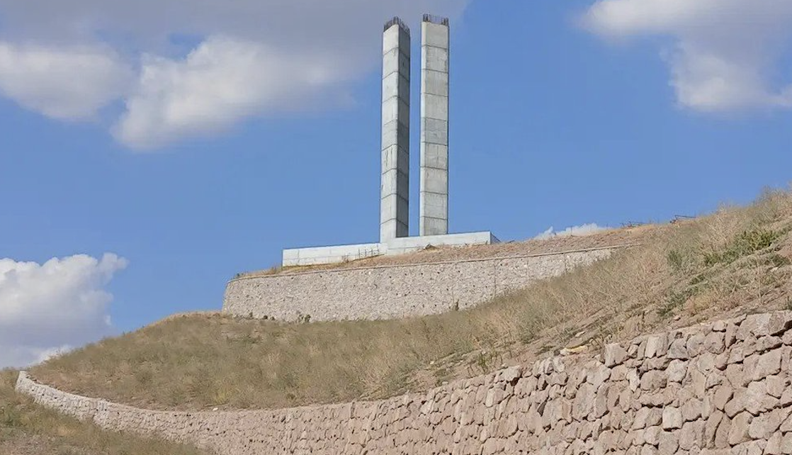 Deprem konutları ve Mansur Yavaş’ın kuleleri