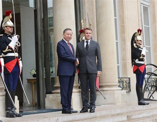 Fransa Cumhurbaşkanı'nın Vietnam'a yapacağı resmi ziyaret ikili ilişkileri genişletmeyi amaçlıyor