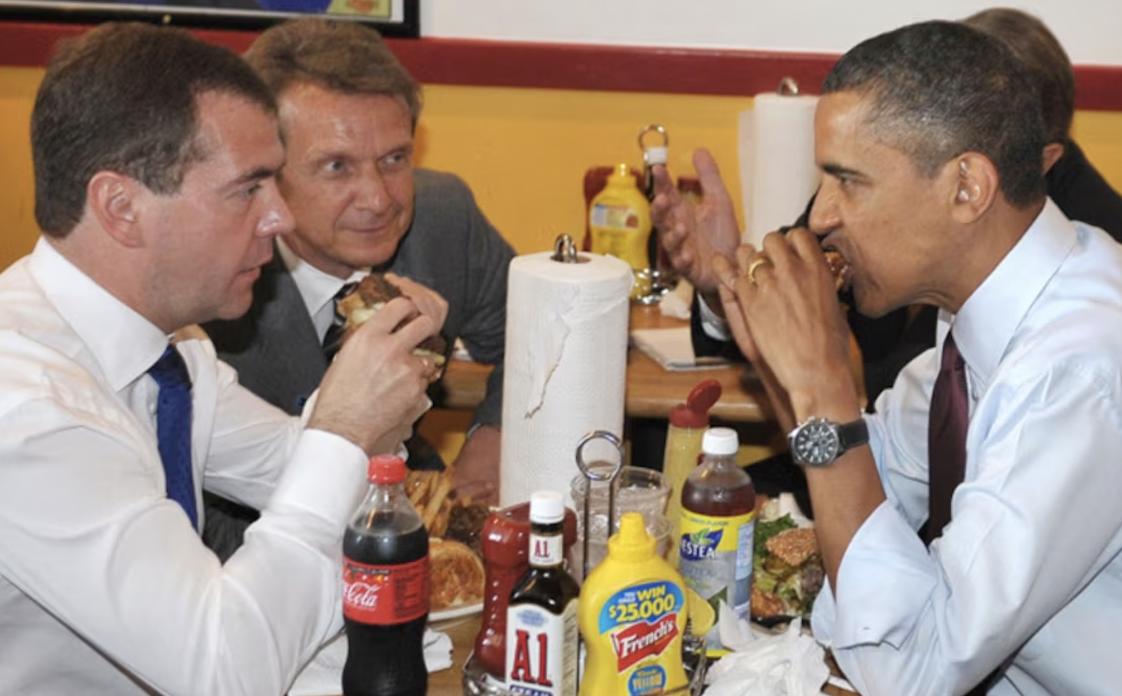 Medvedev, o hamburgeri unutmadı!