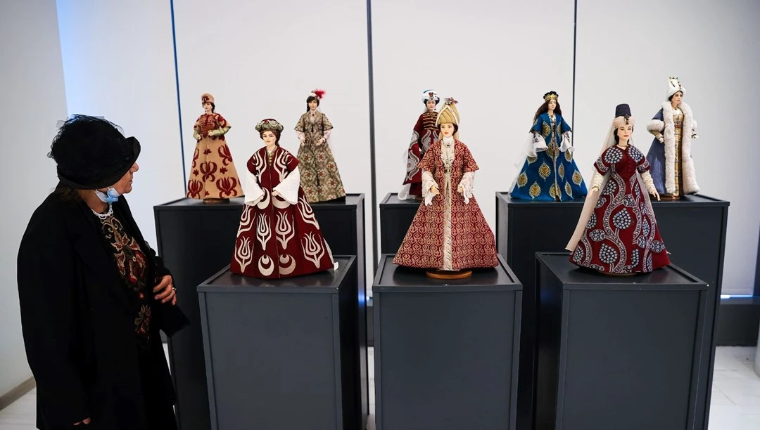 New York Türkevi’nde Hanım Sultanlar Moda Sergisi