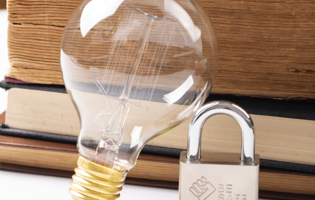 Tarihi bir sorumluluğunuz var Türkiye aydınları!