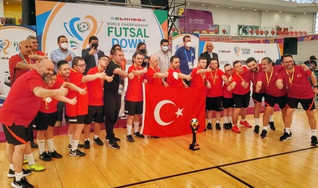 Tesadüf değil! Avrupa Şampiyonluğundan sonra Down Sendromlular Futsal Millilerimiz Dünya 3’üncüsü…