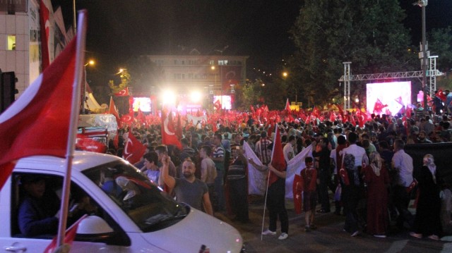 15 Temmuz'dan 11 Ağustos'a Meydanlarda 26 gün... Yayınlanmamış fotoğraflar -6-