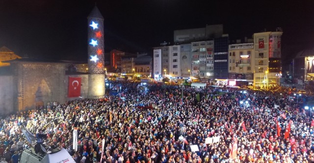 15 Temmuz&#039;dan 11 Ağustos&#039;a Meydanlarda 26 gün... Yayınlanmamış fotoğraflar -5-