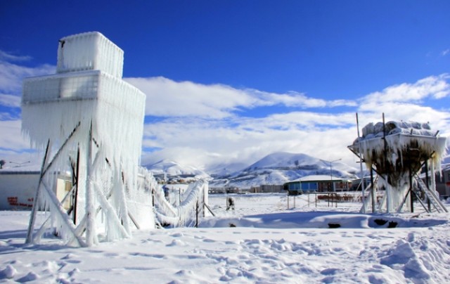 Erzurum ve Doğu’dan karlı-buzlu manzaralar