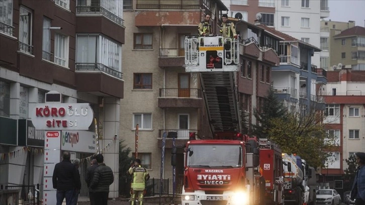 10 katlı binada çıkan yangında 5 kişi dumandan etkilendi