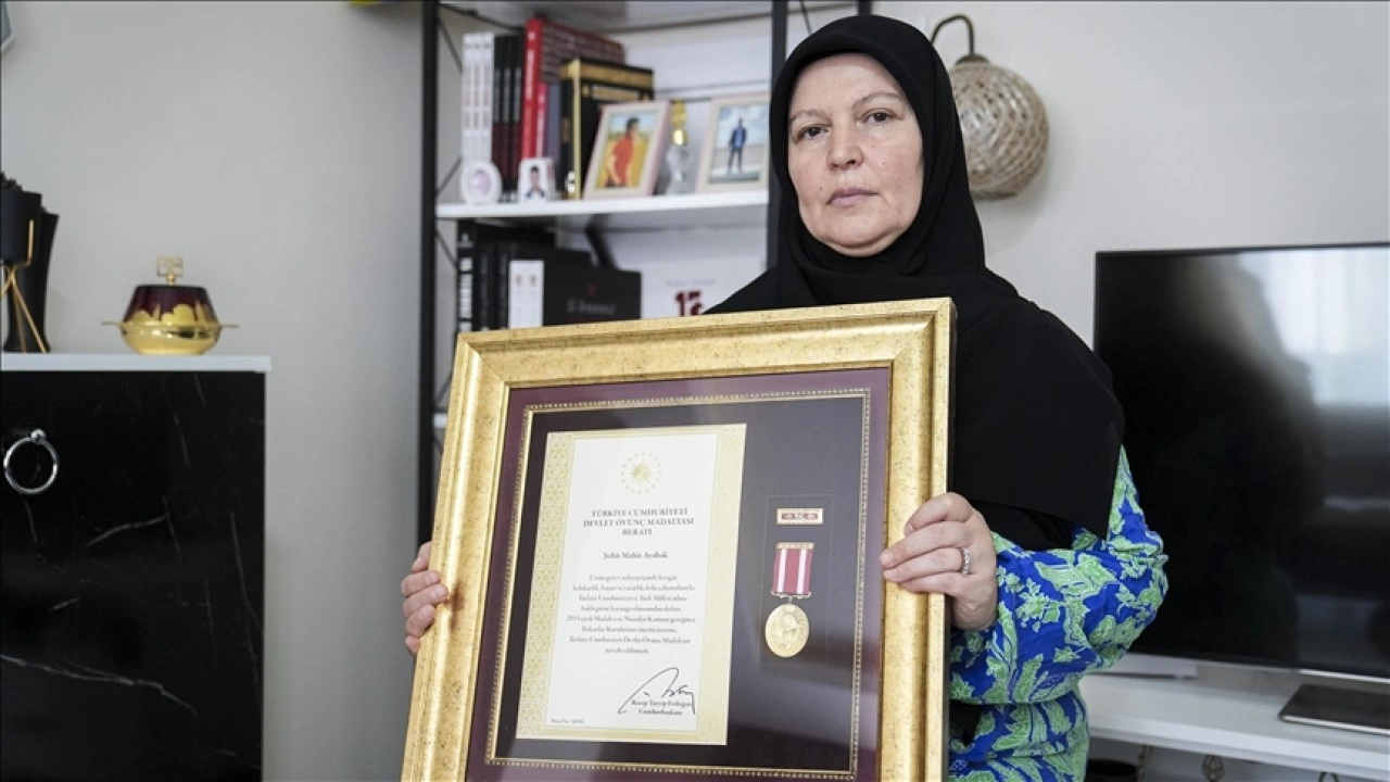 15 Temmuz şehidi Mahir Ayabak'ın annesinin hüznü 9 yıldır dinmedi