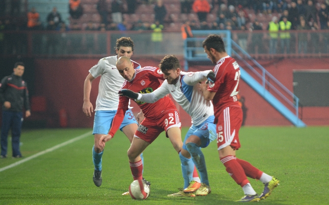 Trabzon, Sivas'a uzatmalarda yıkıldı