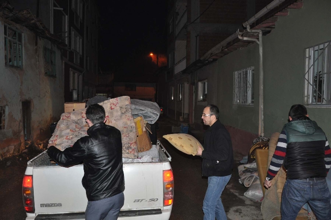 Hani 'ENSAR' olacaktık!.. Kirayı ödeyemediler diye evden atılıp, saatlerce sokakta kaldılar