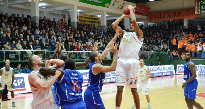 Banvit yarı finalde!