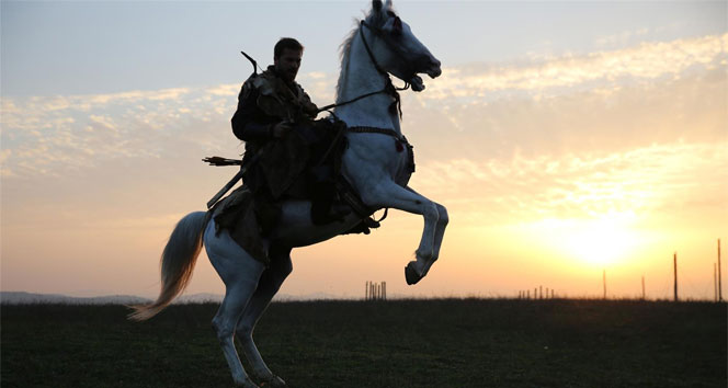 'Diriliş Ertuğrul' hayranlarına yapımcıdan müjde