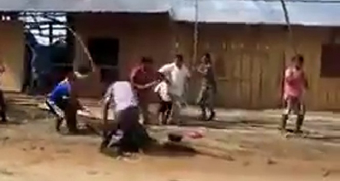 Polise öldüresiye dayak
