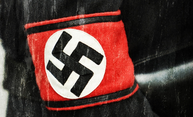 'Nazi görevlisi' iddiasıyla ’300 bin cinayet’ suçlaması