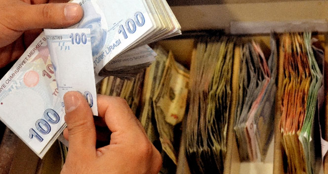 Cari açık beklentileri aştı