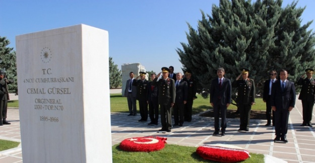 Cemal Gürsel kabri başında anıldı