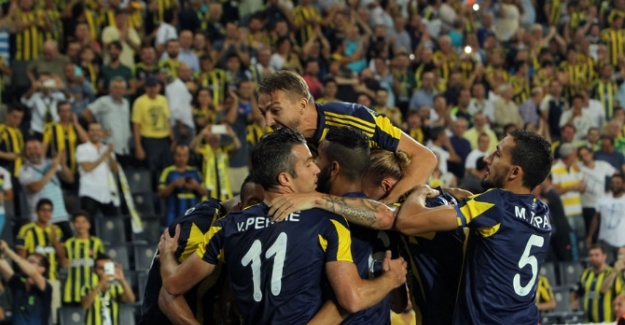 Fenerbahçe UEFA listesini güncelledi