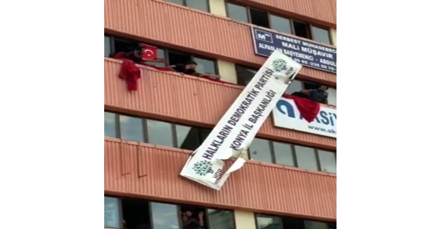 HDP İl Başkanlığı tabelası söküldü