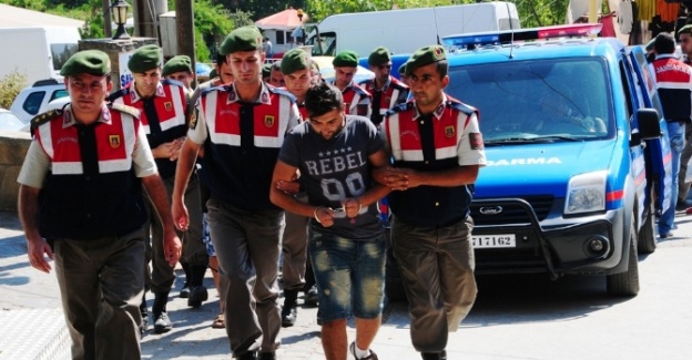 İnsan kaçakçılığı yapan çete çökertildi
