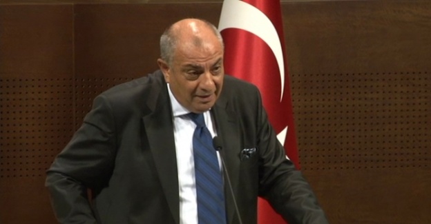 Türkeş: İki sarhoş ile üç beş tane çakal...