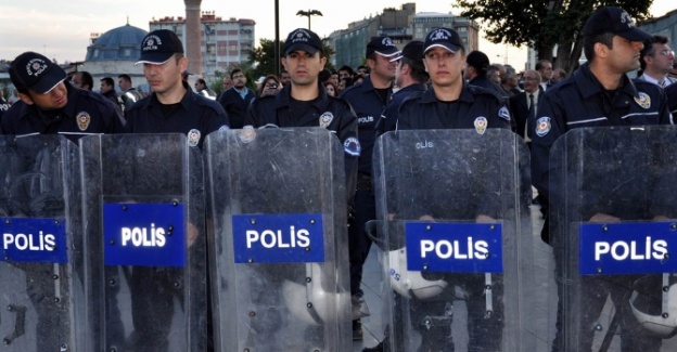 İzmir’de terör operasyonu: 10 gözaltı