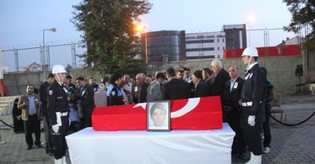 Şehit polis memleketine uğurlandı