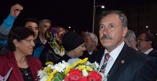 AK Partili Özdağ: Kılıçdaroğlu’na teşekkür edeceğimi hiç tahmin etmezdim