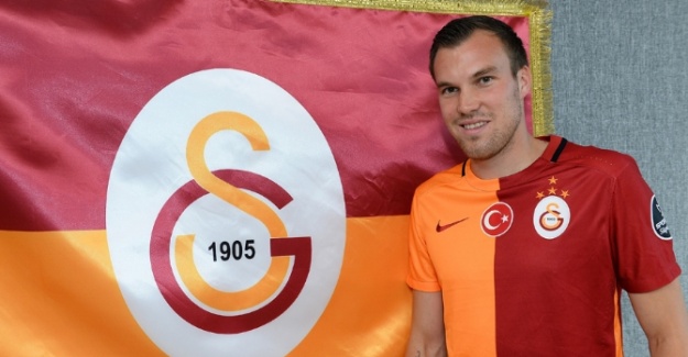 Galatasaraylı oyuncu karakolluk oldu