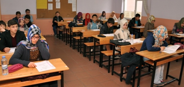 Uzmanlardan TEOG yorumu: Bu yıl sorular daha zordu