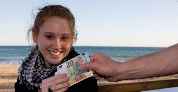 Yeni 20 euroluk banknotlar piyasada