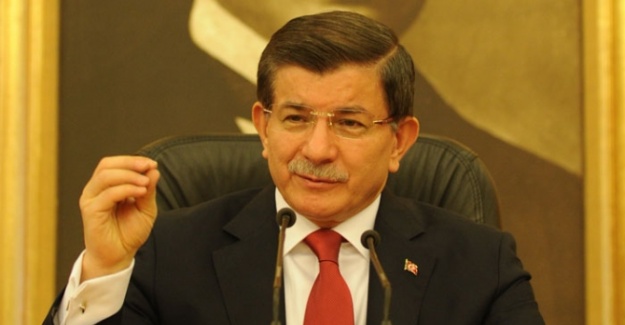 Davutoğlu'ndan HDP'li Sırrı'ya: İsterse Kandil’e gidip kaçak çayını içsin bu senarist!