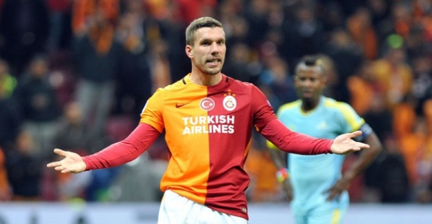 Podolski’ye suç duyurusu!