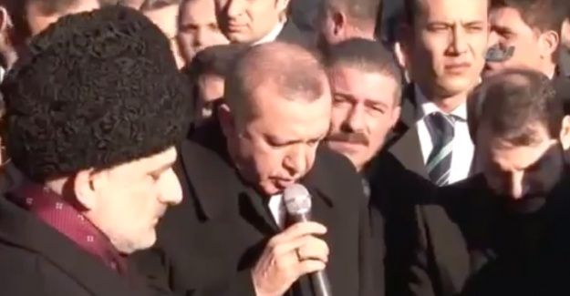 Erdoğan Karakaya’nın mezarı başında Kuran okudu
