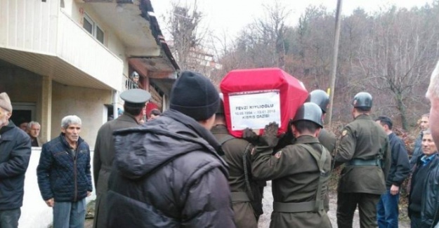 Kıbrıs gazisi askeri törenle toprağa verildi