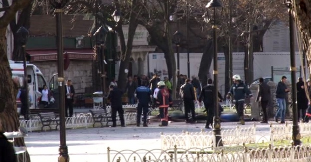 Sultanahmet Meydanı’nda patlama: Ölü ve yaralılar var