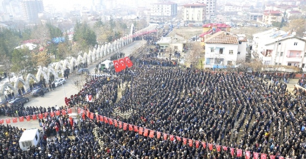 Sur şehidini binlerce kişi uğurladı