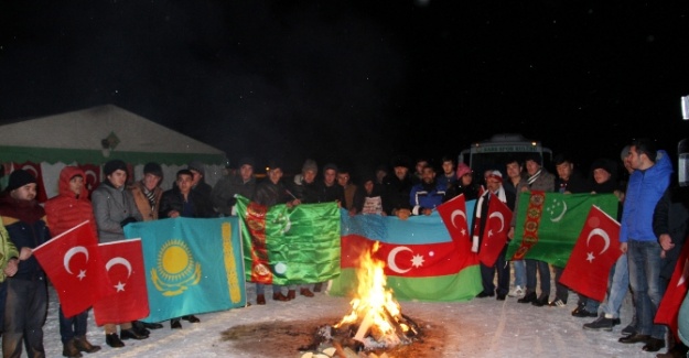 Türk Dünyası Sarıkamış Şehitleri için gece nöbetinde