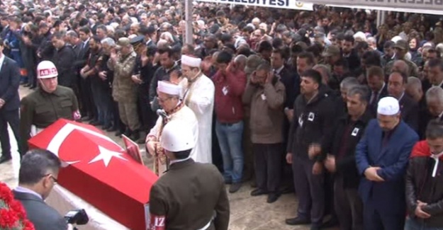 Adanalı şehit gözyaşlarıyla son yolculuğuna uğurlandı