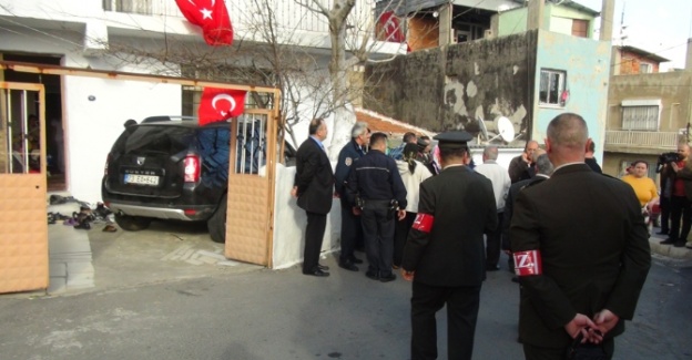 Diyarbakır’dan İzmir’e iki şehit ateşi daha düştü