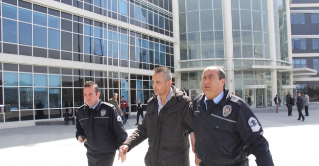 "Çok yoruldum oğlum" 20 yıldır kendisini döven oğlunu...
