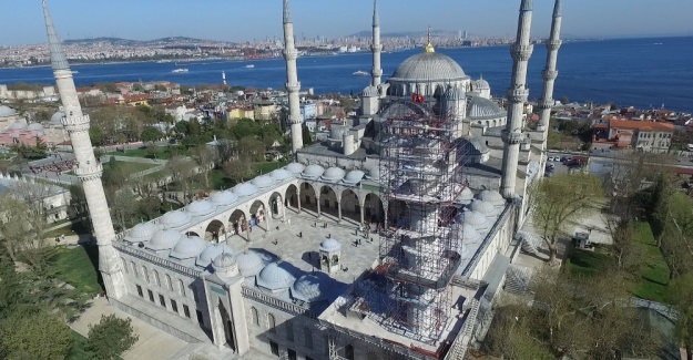 Sultan Ahmet Camii’ndeki restorasyon havadan görüntülendi