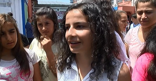 &quot;Başbakan’ın elinden karne almaktan gurur duydum&quot;