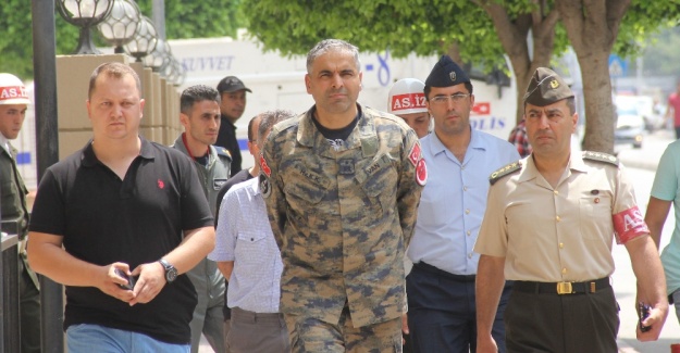 Adana’da darbe girişimine 12 tutuklama