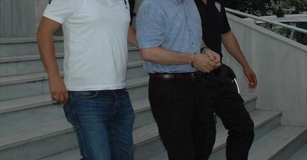FETÖ'nün darbe girişimi soruşturmasında 2 emniyet müdürü tututuklandı