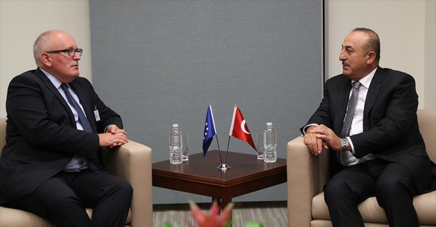 Dışişleri Bakanı Çavuşoğlu'nun diplomasi trafiği