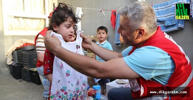 Türk Kızılayı'ndan Gazzeli çocuklara bayramlık