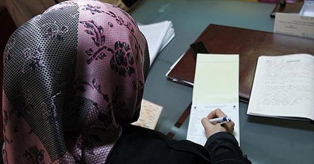 Kanada'da başörtülü kadın hukuk mücadelesini kazandı