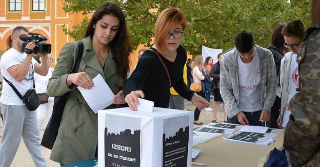 
Mostarlılardan Bosna Hersek seçimlerine 'sembolik' katılım
