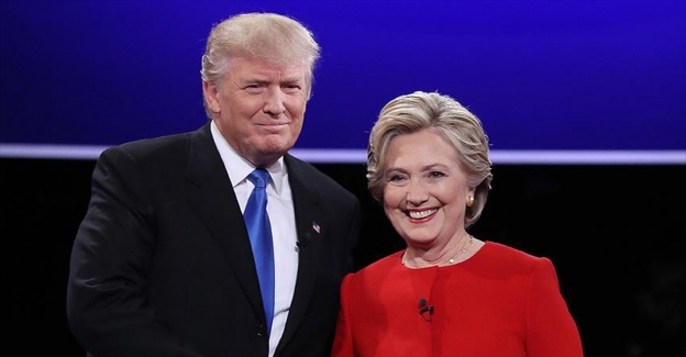 Trump-Clinton yardım yemeğinde espirili atıştı